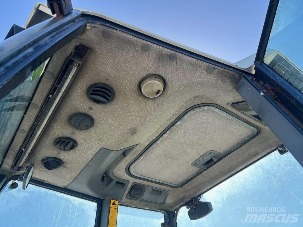 New Holland 7740 Traktoriai