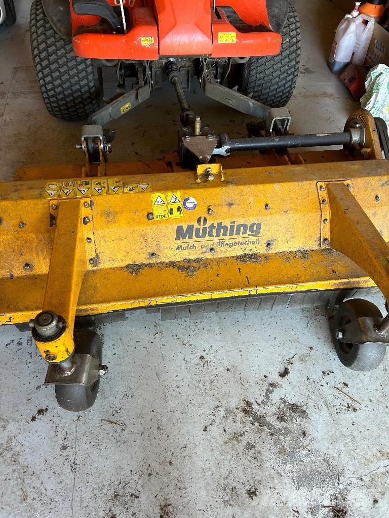 Kubota F 251 Montuojamos ir prikabinamos šienapjovės