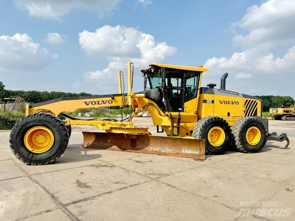 Volvo G970 + RIPPER Greideriai