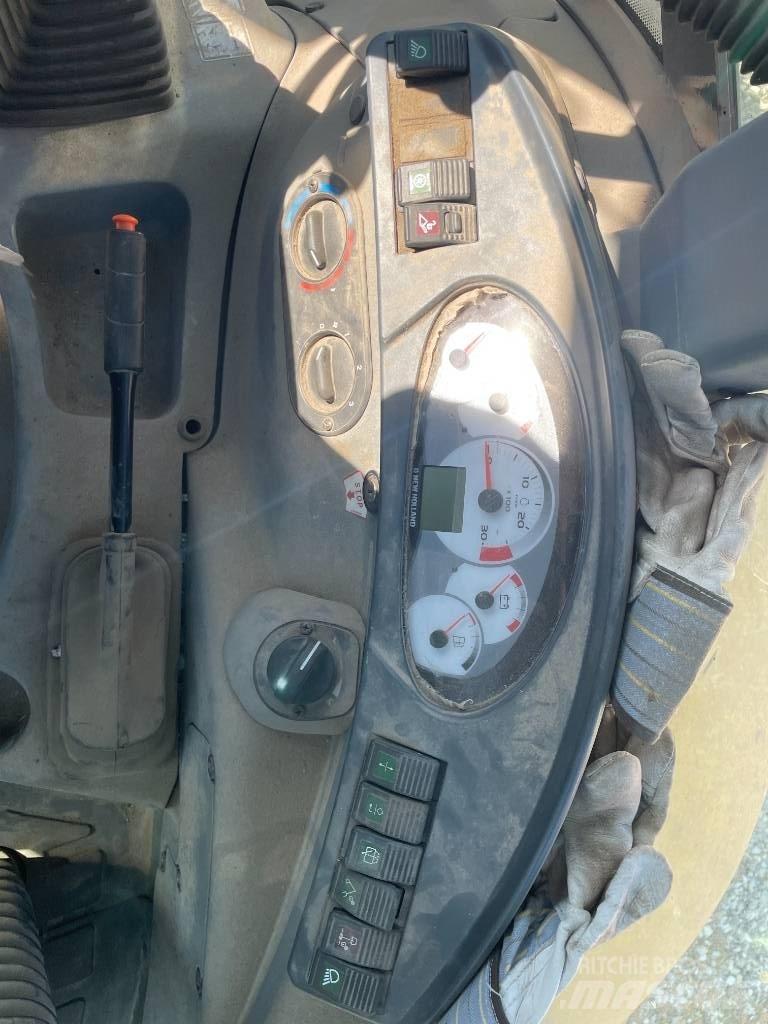 New Holland B 110 C Ekskavatoriniai krautuvai