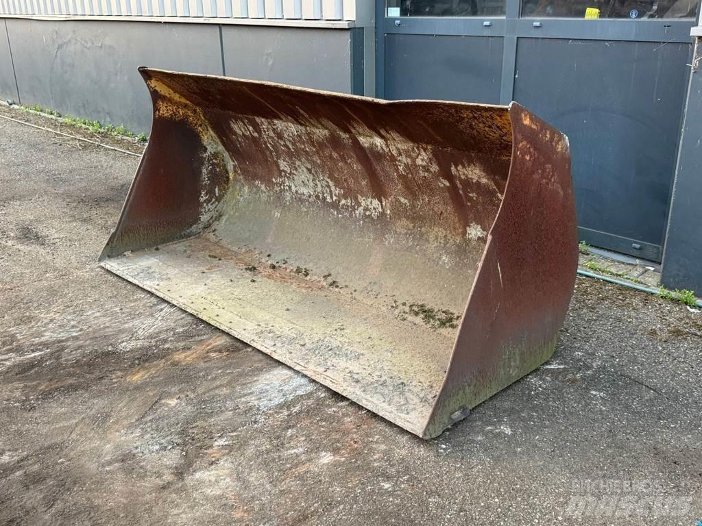 Onbekend WG-2200 Kaušai
