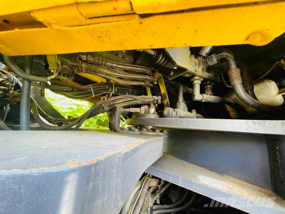 Komatsu wa470 Naudoti ratiniai krautuvai
