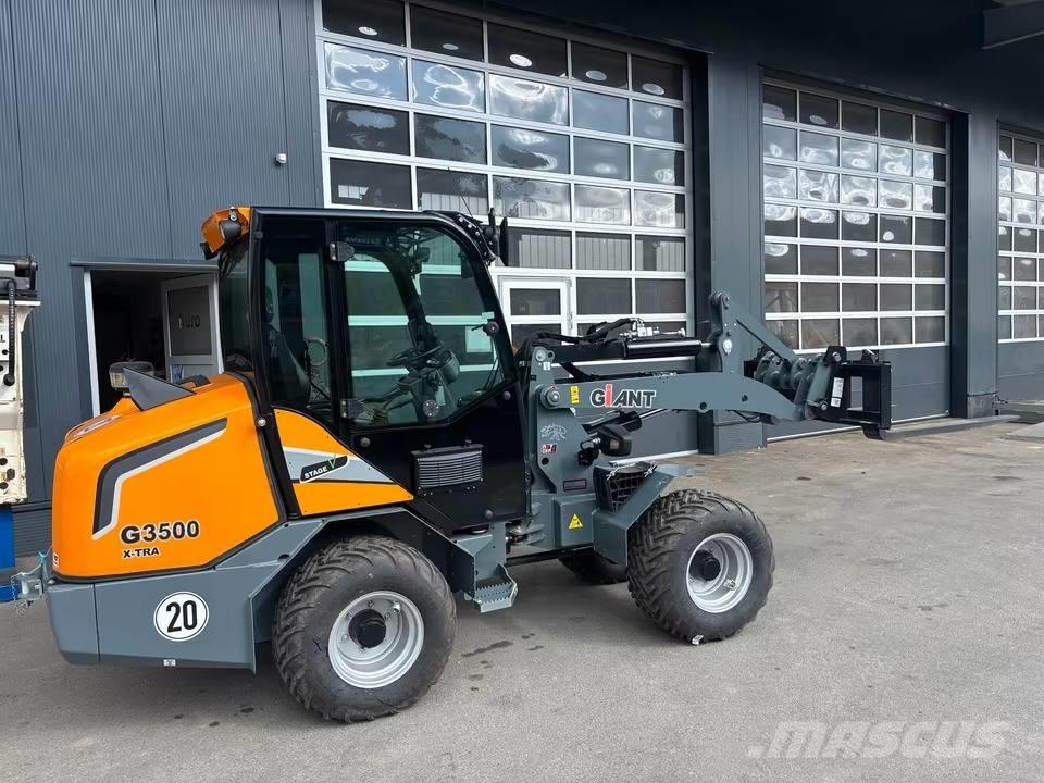 GiANT G 3500 X-tra Naudoti ratiniai krautuvai
