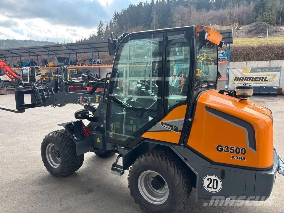 GiANT G 3500 X-tra Naudoti ratiniai krautuvai