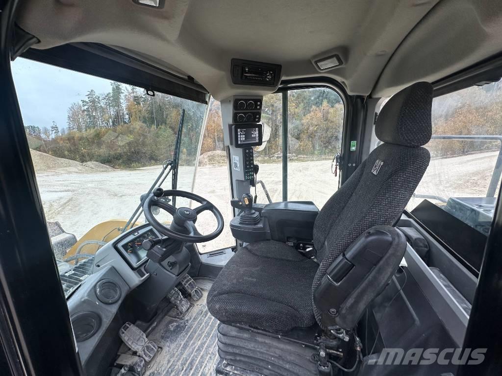 CAT 950 M Naudoti ratiniai krautuvai