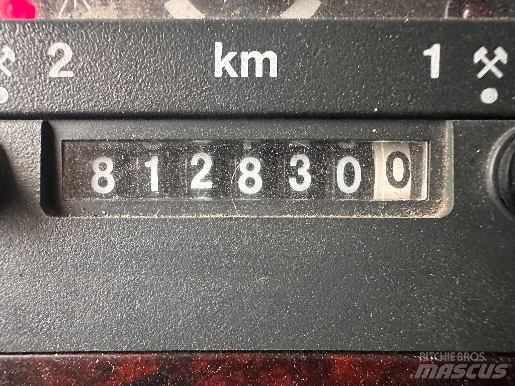 Scania T 164 Naudoti vilkikai
