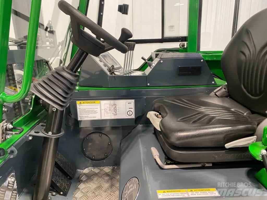 Combilift CBE2500 Šakiniai krautuvai su privažiavimu iš visų keturių pusių