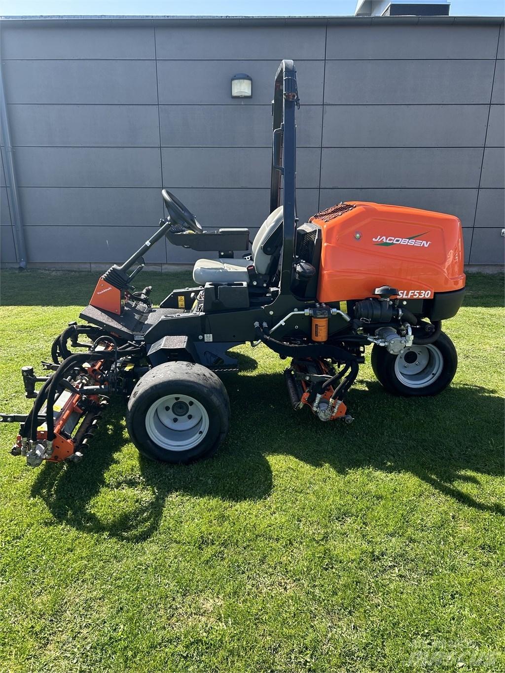 Jacobsen SLF530 Savaeigės žoliapjovės