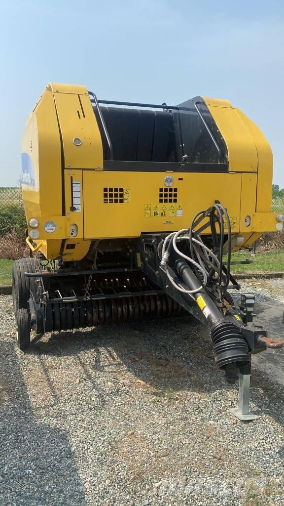 New Holland BR 7060 Ritinių presai