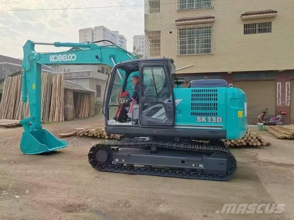 Kobelco SK130-11 Vidutinės galios ekskavatoriai 7-12 t