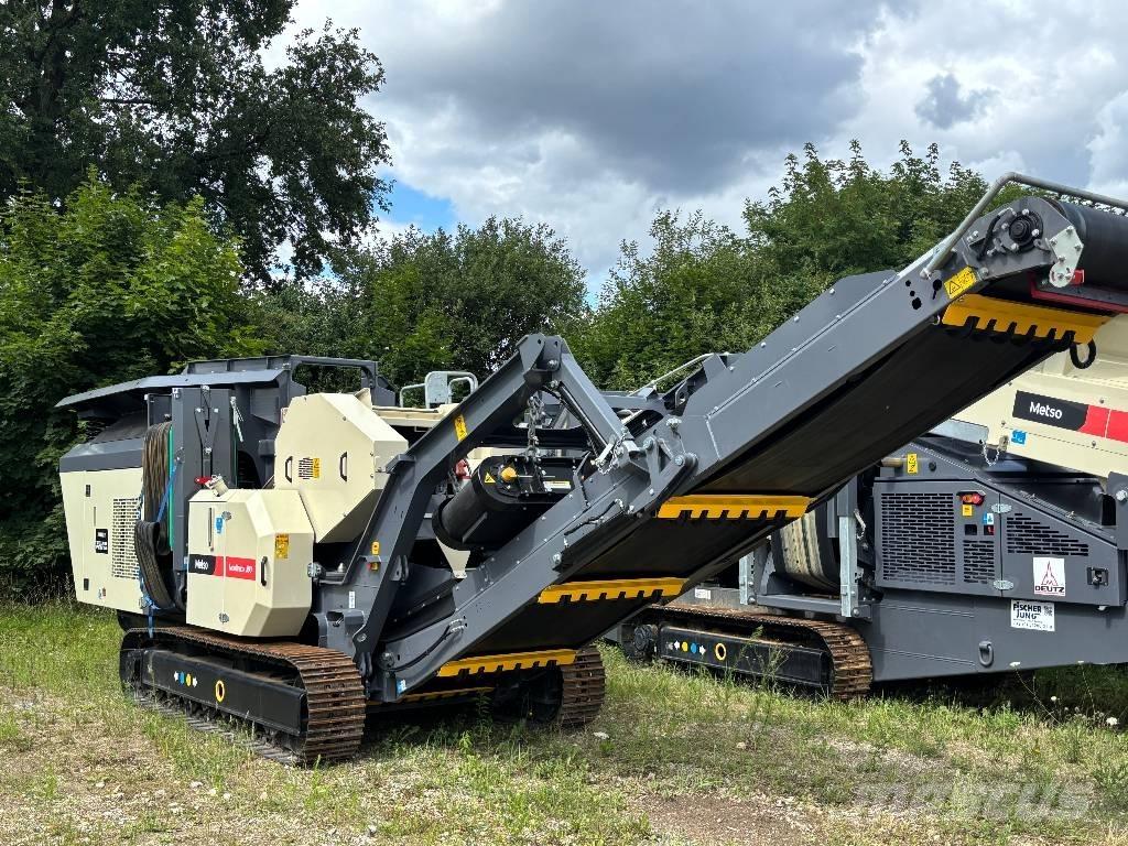 Metso J90 Mobilūs smulkintuvai
