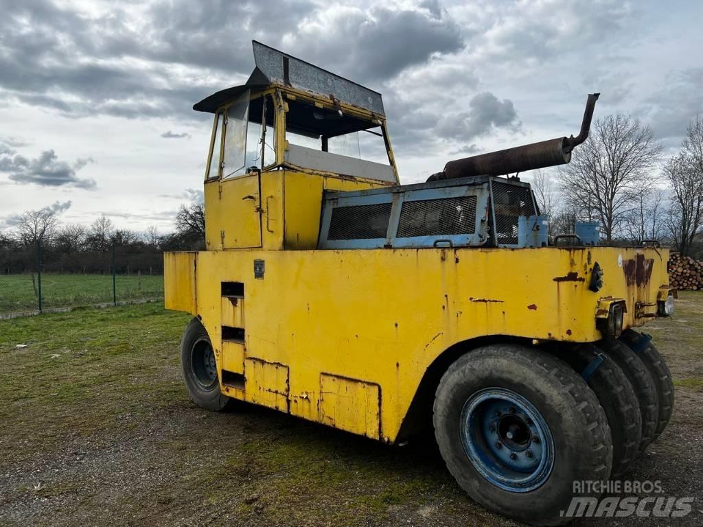 Hamm GRW 10 Pneumo volai