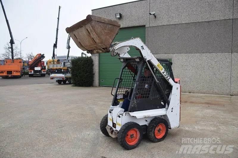 Bobcat S70 Krautuvai su šoniniu pasukimu