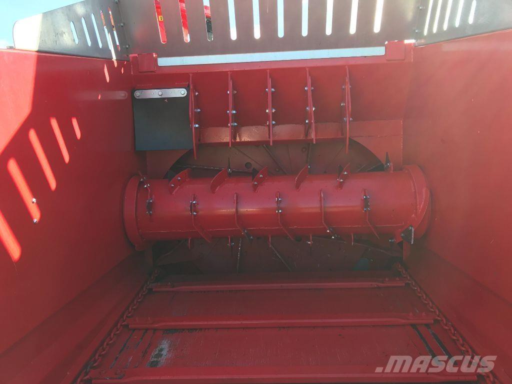 Silofarmer 280 Ryšulių smulkinimo, pjaustymo ir išvyniojimo įrenginiai