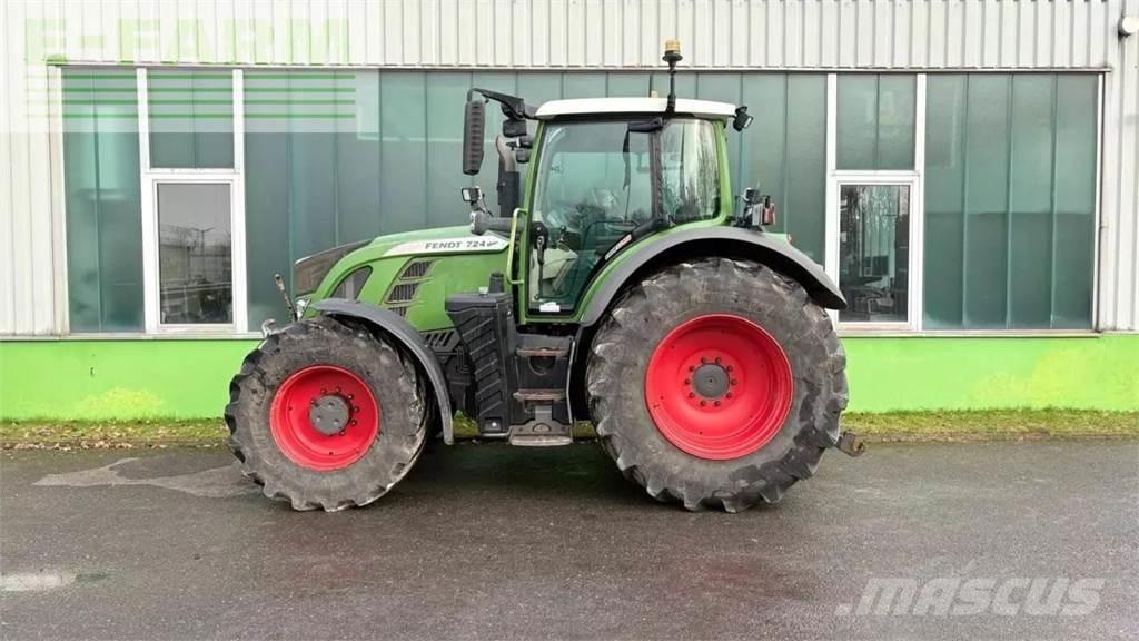 Fendt 724 vario s4 Traktoriai