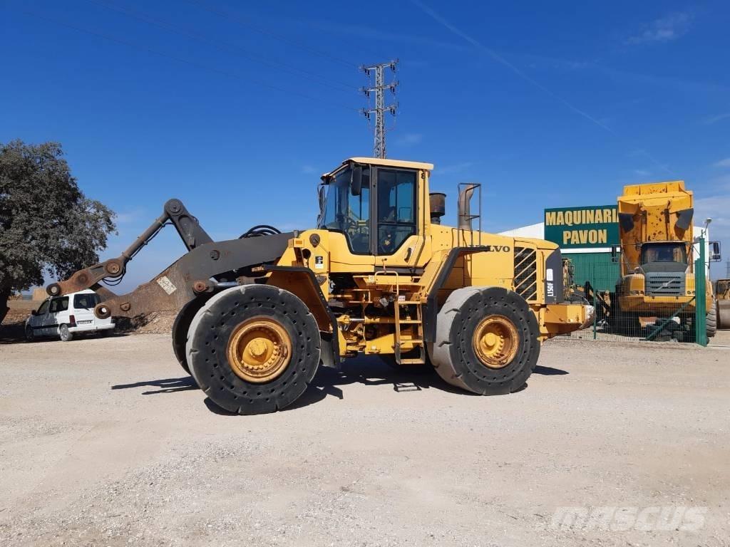Volvo L 150 F Naudoti ratiniai krautuvai