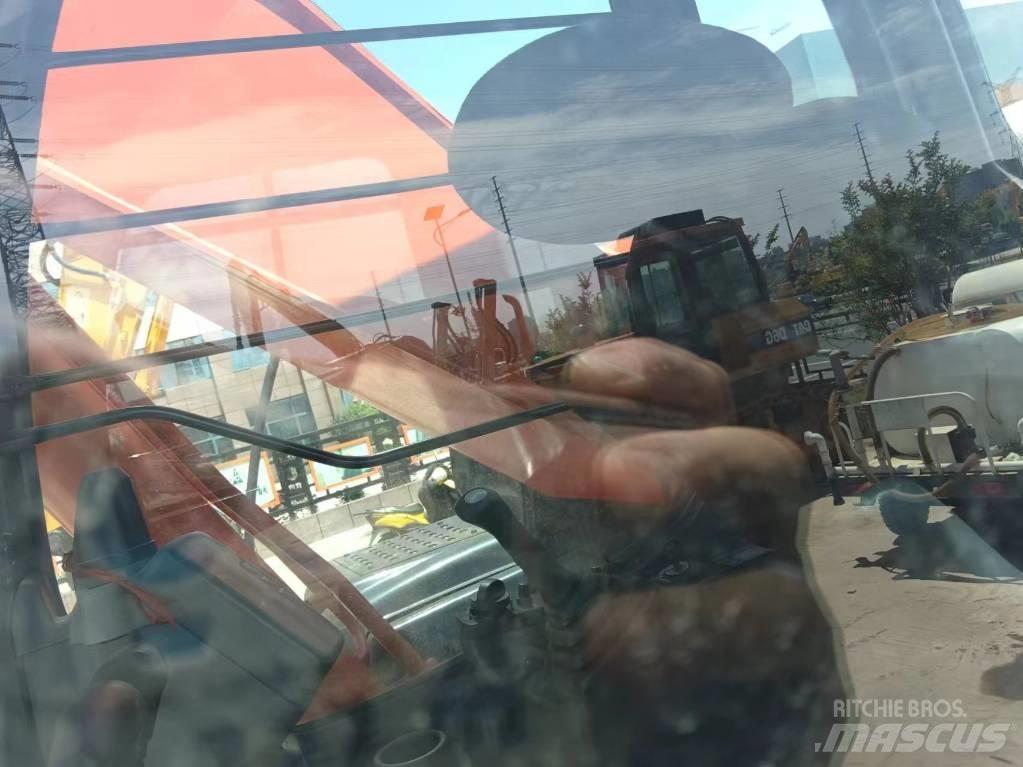 Hyundai R305LC-9T Vikšriniai ekskavatoriai