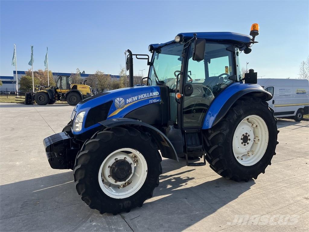 New Holland TD 5.95 Traktoriai