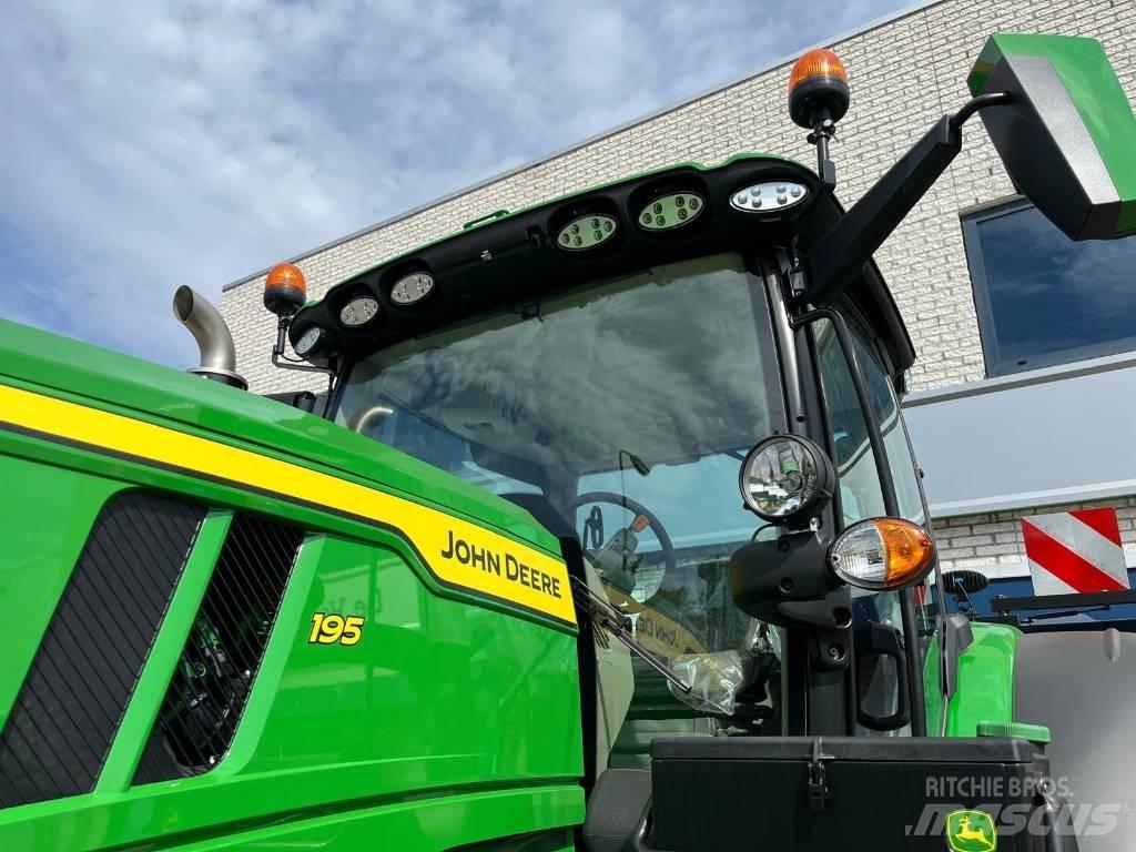 John Deere 6R195 Traktoriai