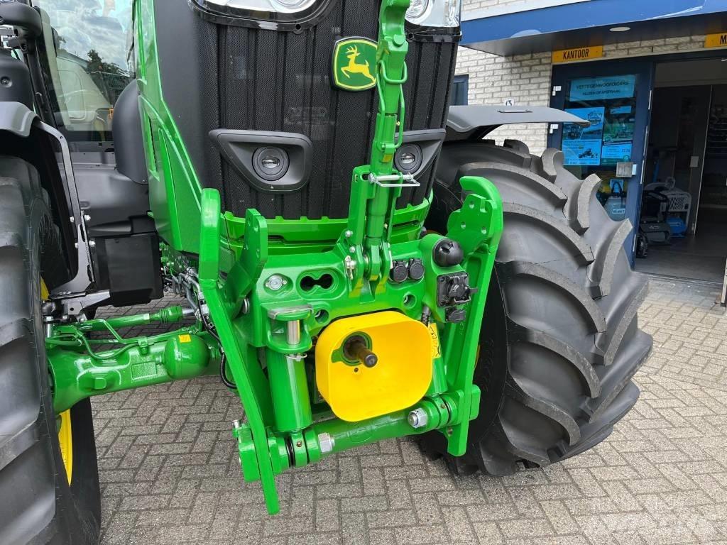 John Deere 6R195 Traktoriai