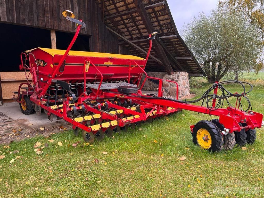 Väderstad Rapid400C Sėjamieji kombainai