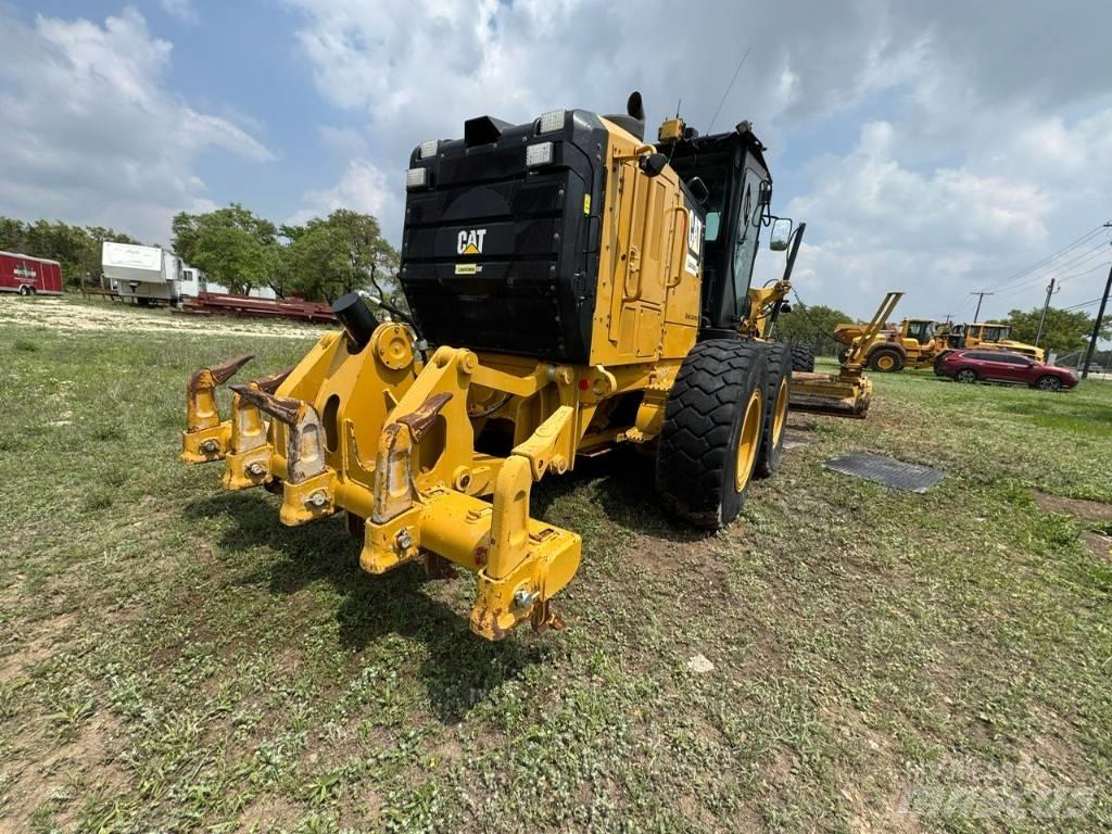 CAT 140M3 Greideriai