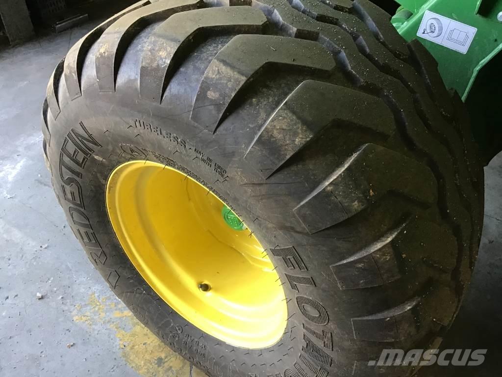 John Deere V461M Ritinių presai