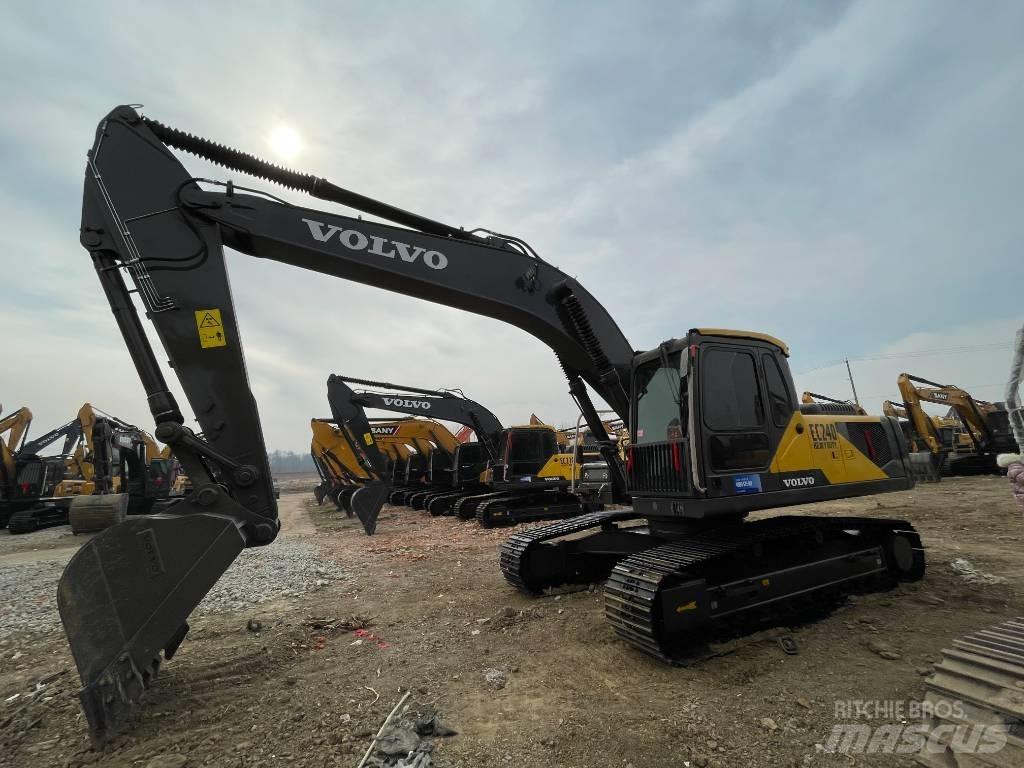 Volvo EC240D Vikšriniai ekskavatoriai