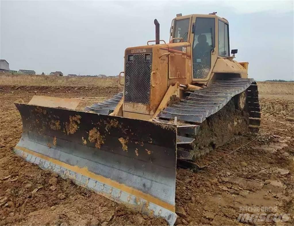 CAT D 5 N Vikšriniai buldozeriai