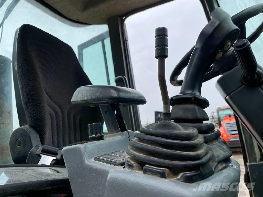 Volvo L 30 ZX Naudoti ratiniai krautuvai