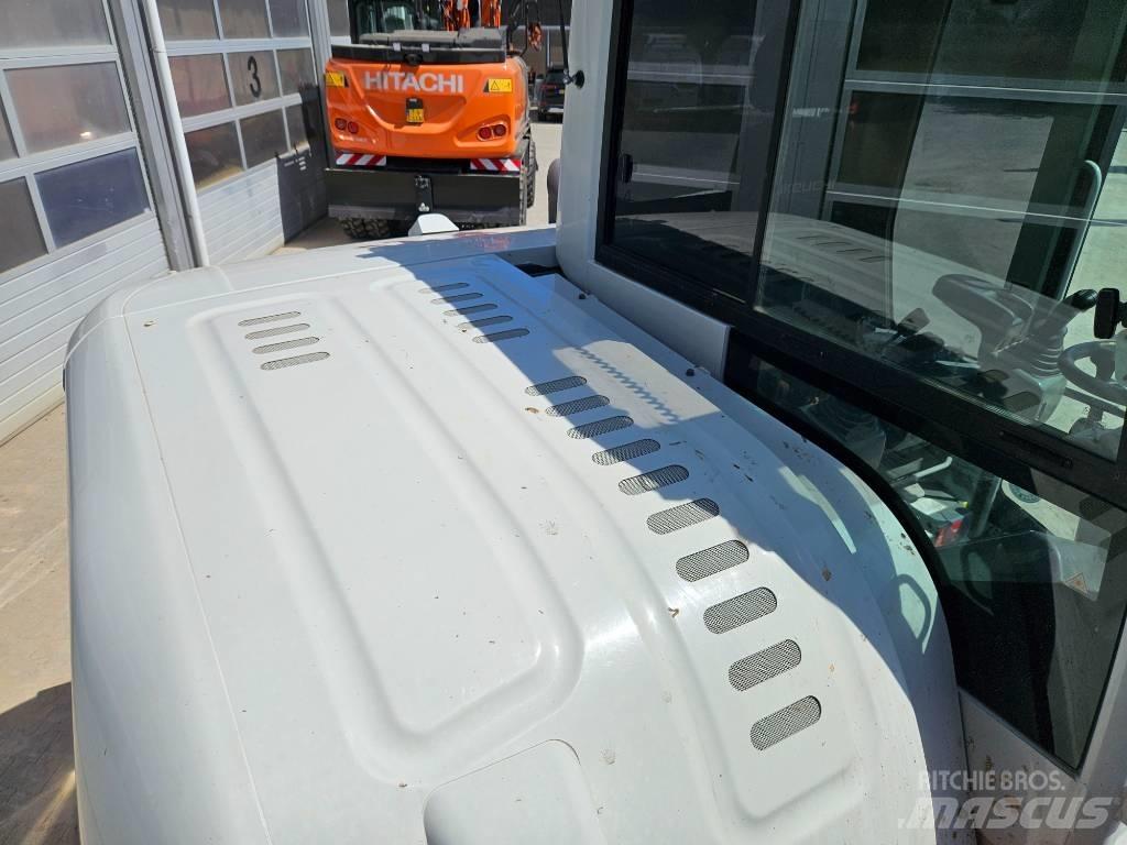 Takeuchi TB295W Ratiniai ekskavatoriai