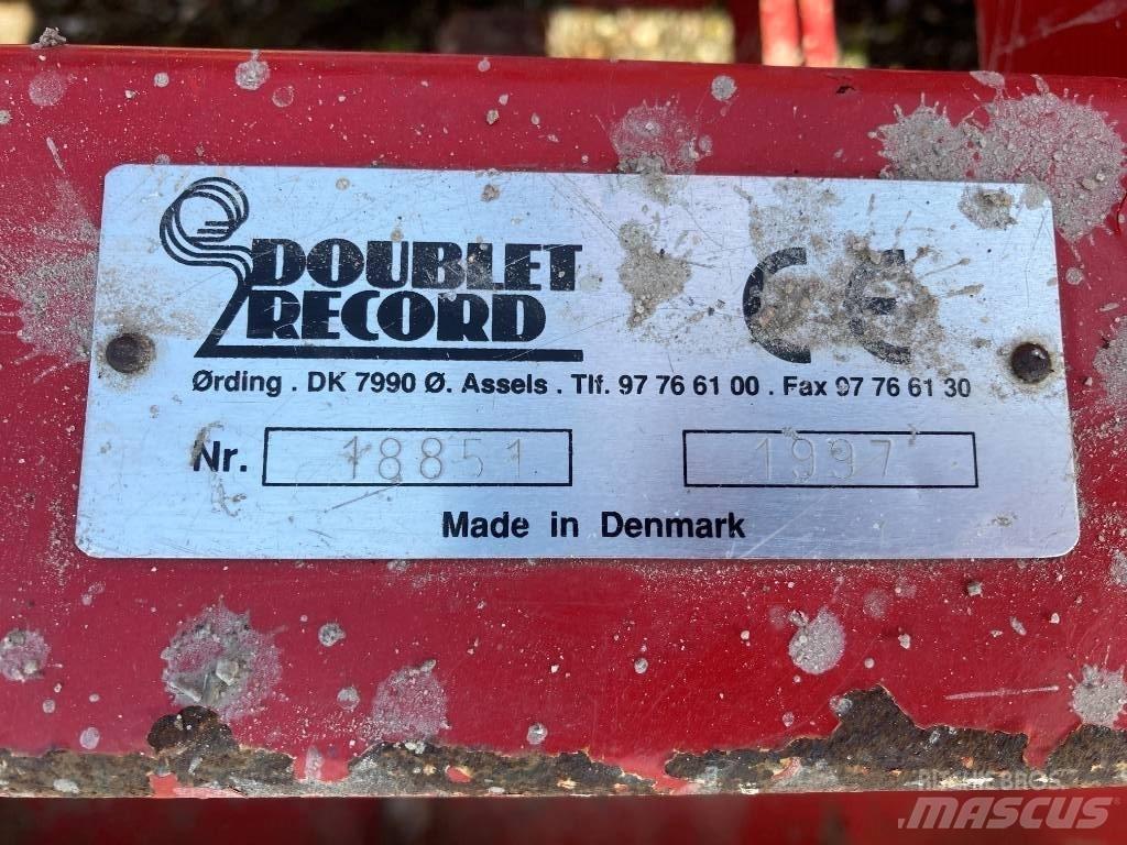 Doublet-Record Fiona Sėjamieji kombainai