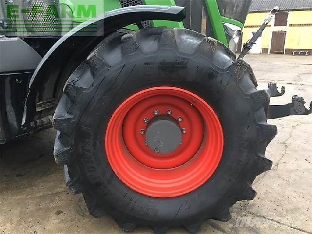 Fendt 828 vario Traktoriai