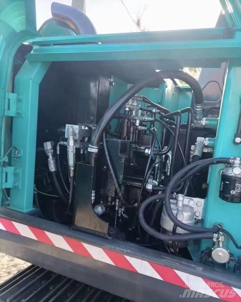 Kobelco SK 75 Vikšriniai ekskavatoriai