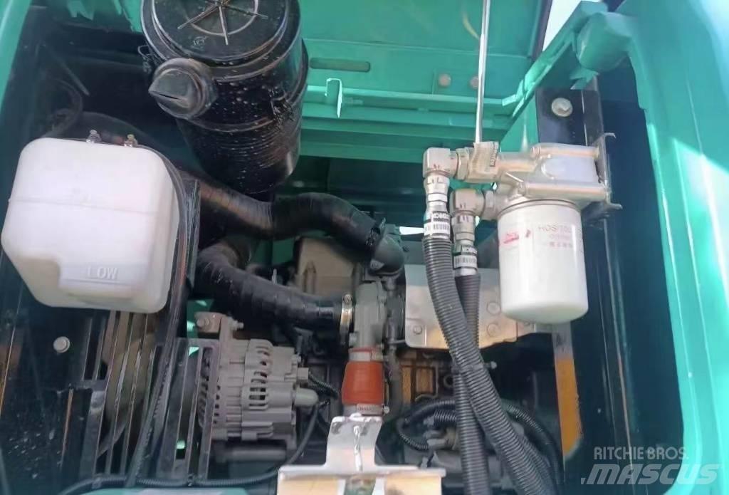 Kobelco SK 75 Vikšriniai ekskavatoriai