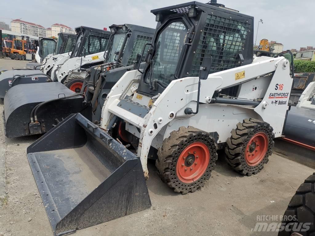 Bobcat S 16 Krautuvai su šoniniu pasukimu