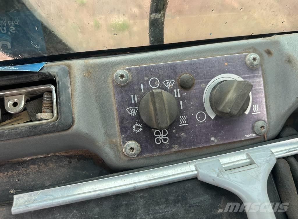 CAT 963 C Vikšriniai krautuvai