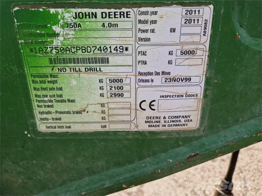 John Deere 750 A Sėjamieji kombainai