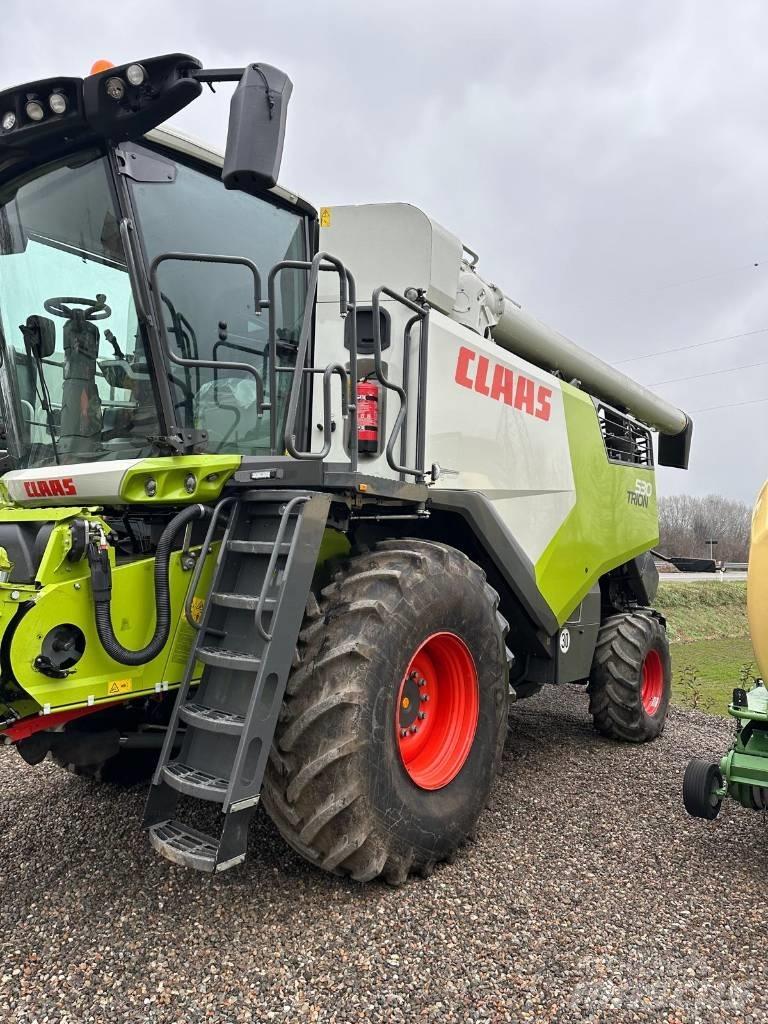 CLAAS Trion 530 Derliaus nuėmimo kombainai