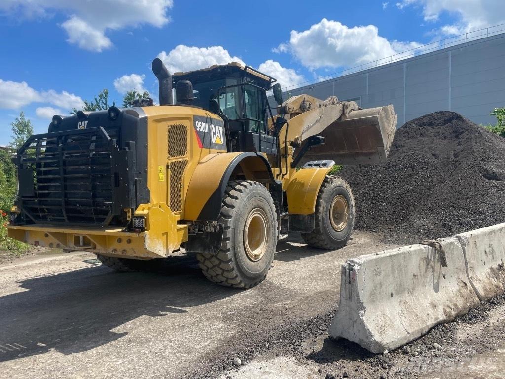 CAT 950 M Naudoti ratiniai krautuvai