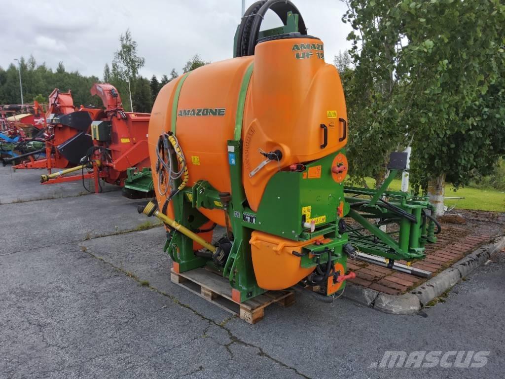 Amazone UF 1201 Įmontuoti purkštuvai