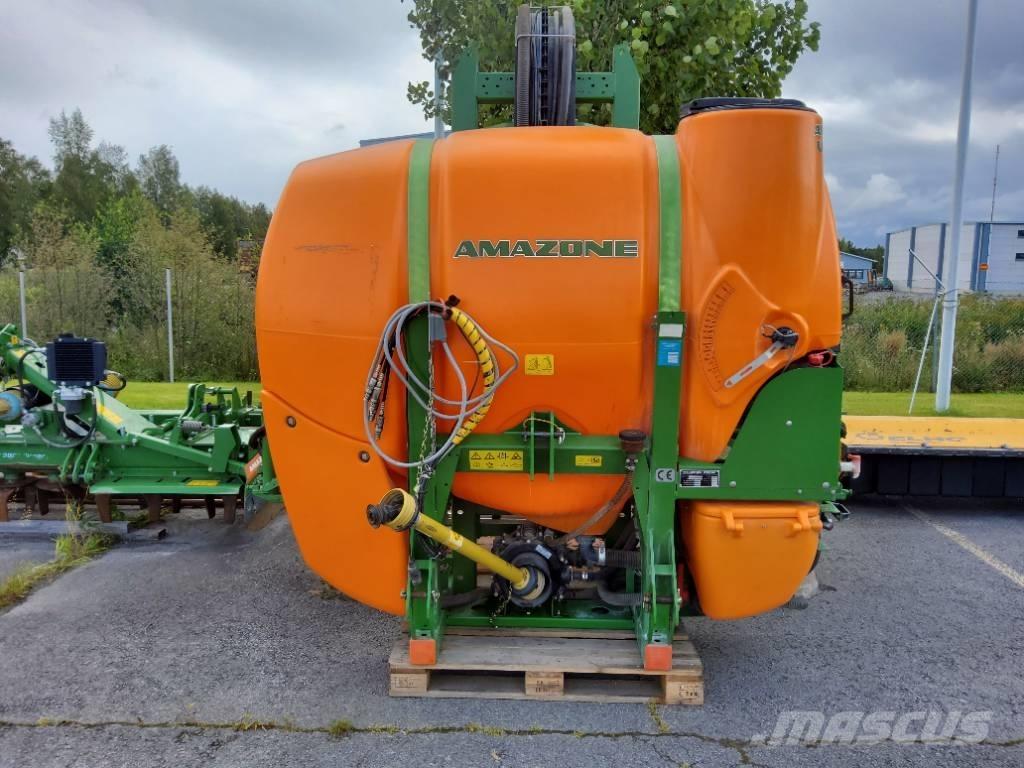 Amazone UF 1201 Įmontuoti purkštuvai
