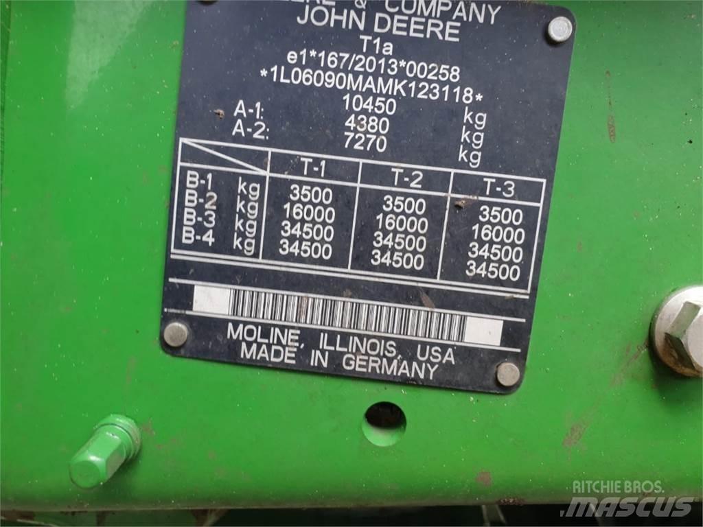 John Deere 6090M Traktoriai
