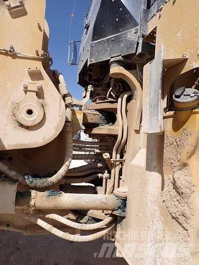 CAT 988K Naudoti ratiniai krautuvai