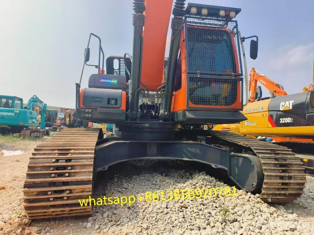 Doosan DX 225 Vikšriniai ekskavatoriai