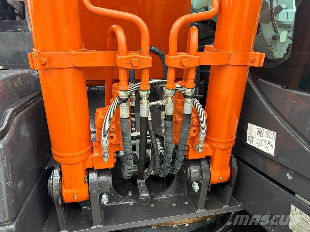 Hitachi ZX130 LCN-7 Vikšriniai ekskavatoriai