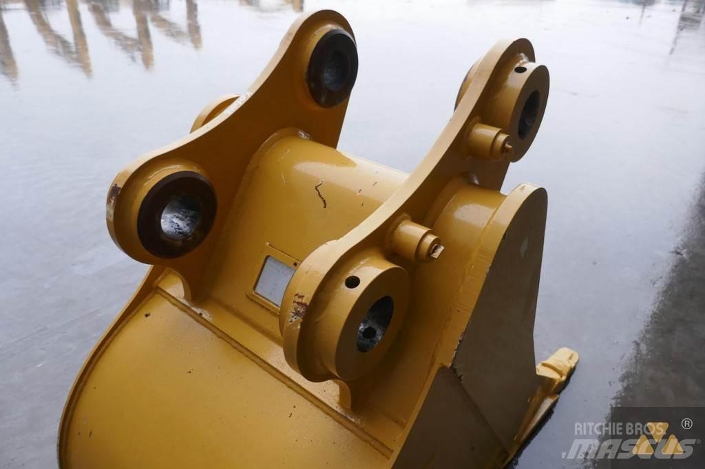 CAT 320 Bucket Kaušai