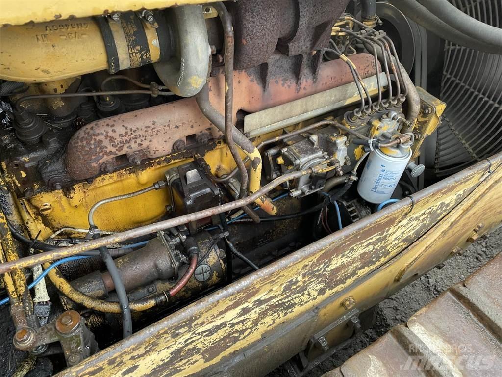 CAT D6D Vikšriniai buldozeriai