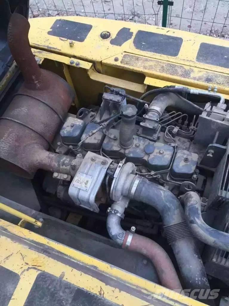 Komatsu pc200-7 Vikšriniai ekskavatoriai