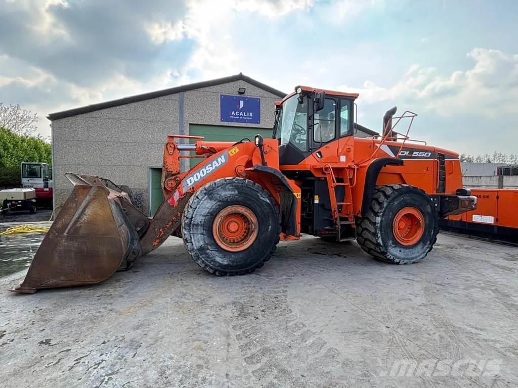 Doosan DL550 Naudoti ratiniai krautuvai